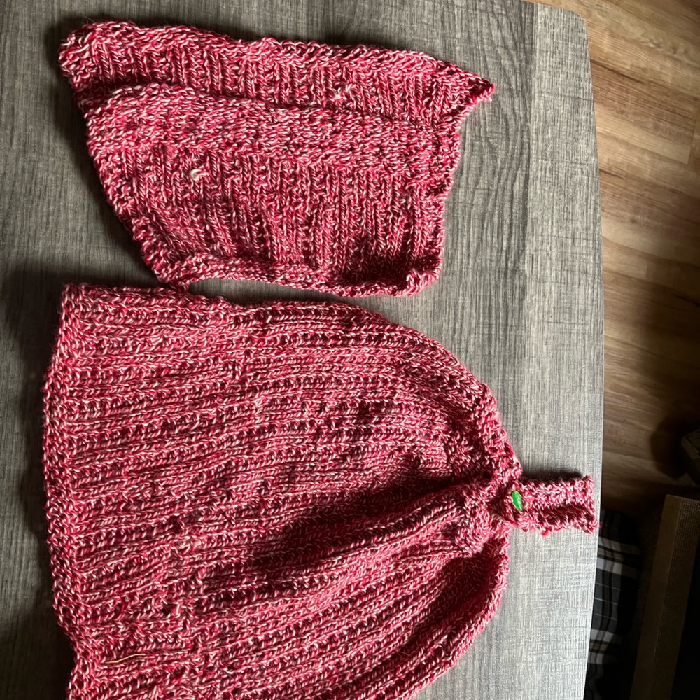 Hand knitted hanging kitchen towel and matching dish or wash cloth